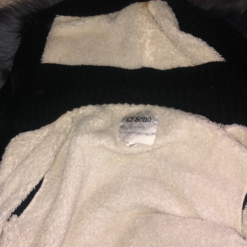 Jacket - Picture 3 of 4